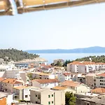 شقة Steko